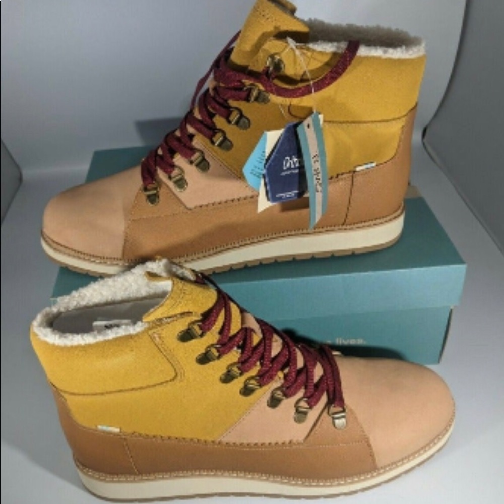 Women’s TOMS Waterproof Honey Oiled Nubuck/Suede Boots Sz 12 NWB